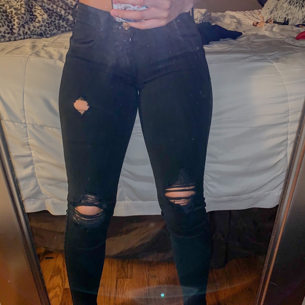 American Eagle black low rise jeans